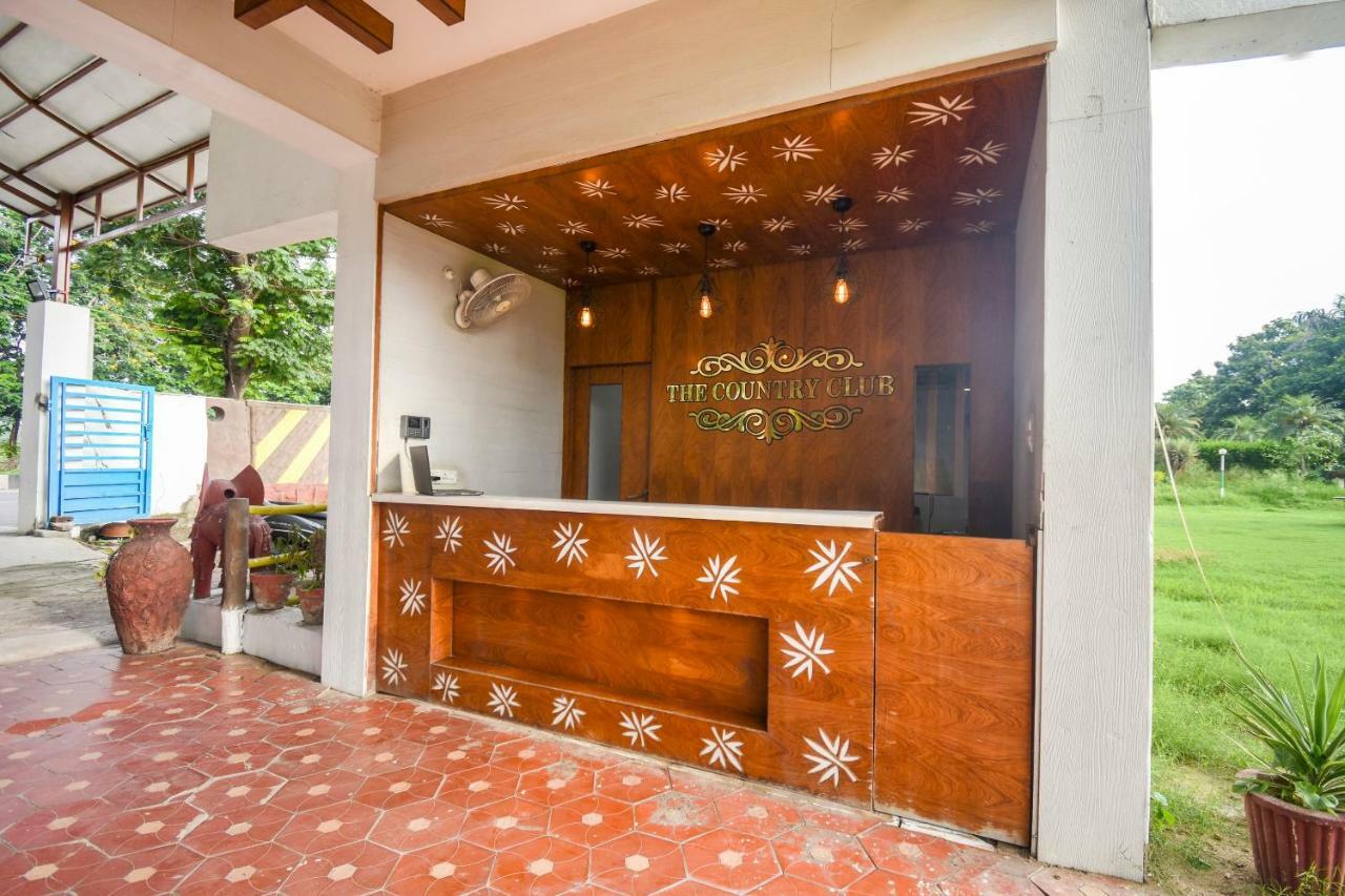 Oyo 47464 Hotel The Country Club Bilāspur 外观 照片