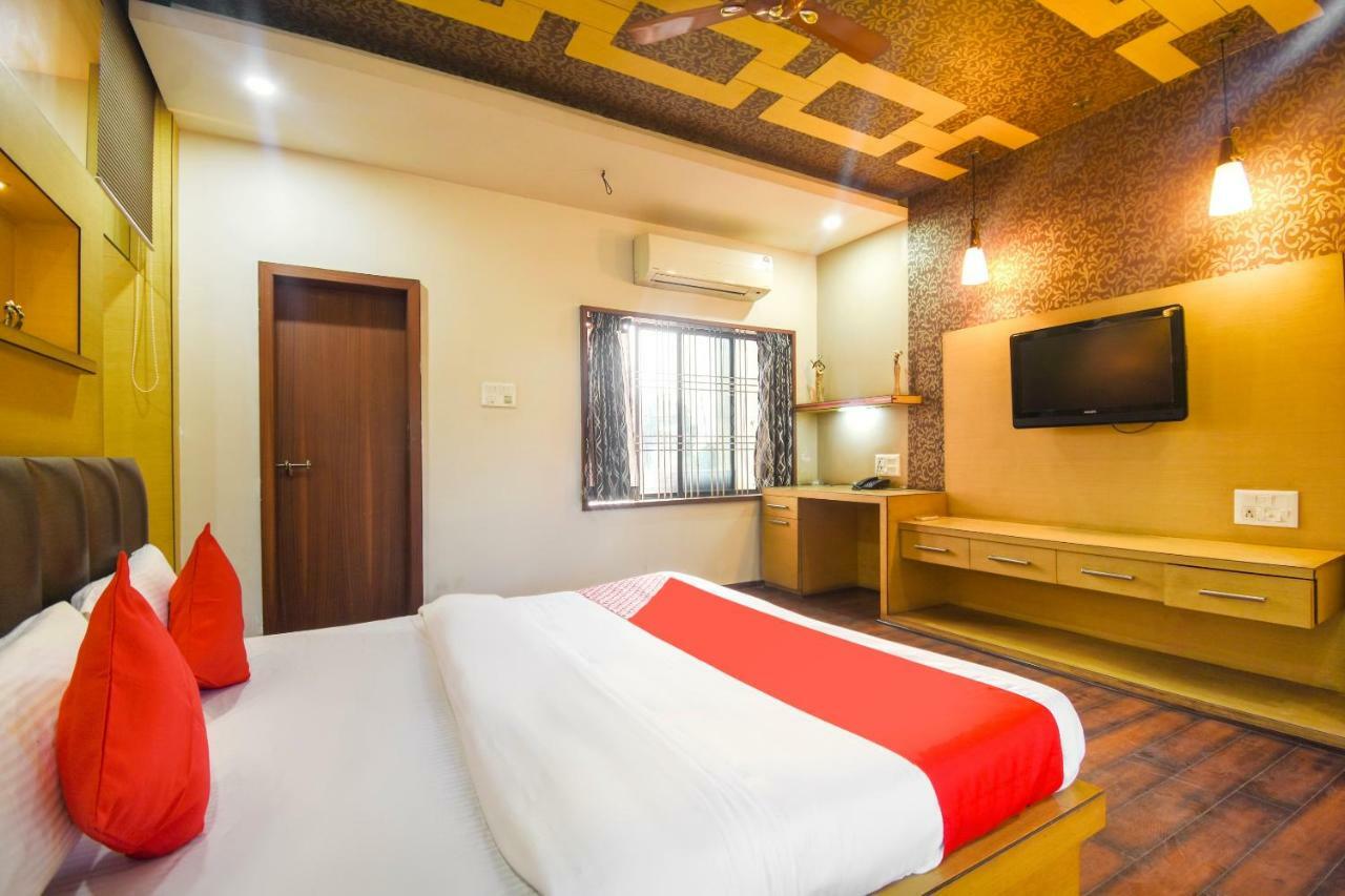 Oyo 47464 Hotel The Country Club Bilāspur 外观 照片